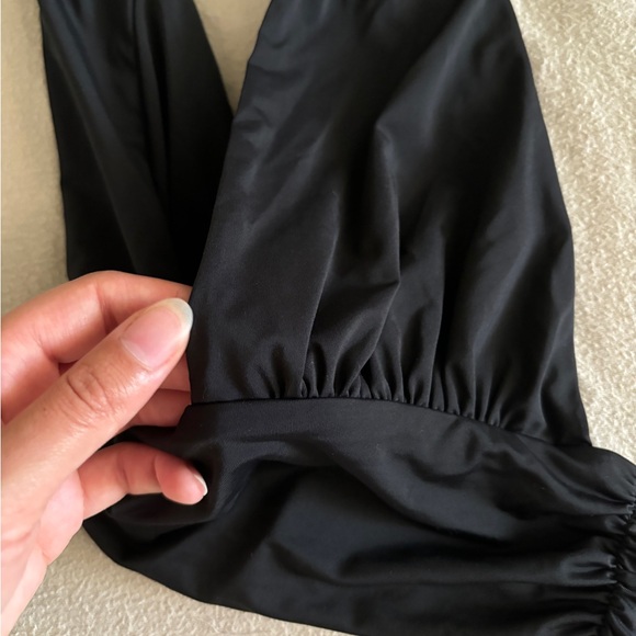 Princess Polly Black Halter Top - Picture 3 of 4